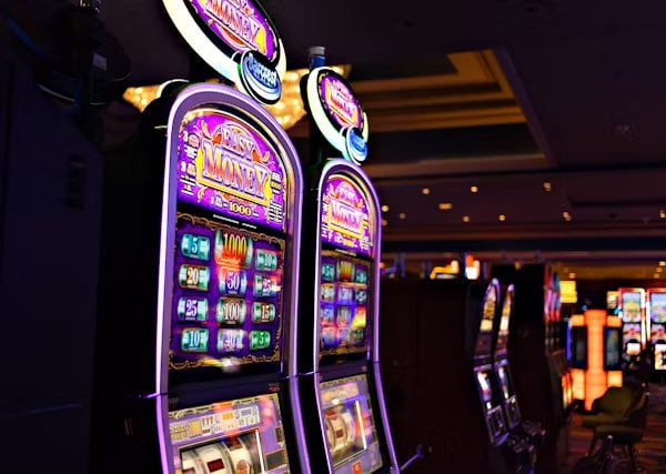 y 200 Slots